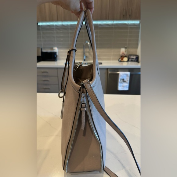 Brand New Calvin Klein Gabrianna Novelty Slim Side Zip Tote - Picture 9 of 15